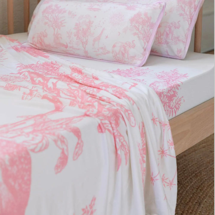 Double-Layered Baby Blanket – Silky Soft, Eco-Friendly & Gift-Ready