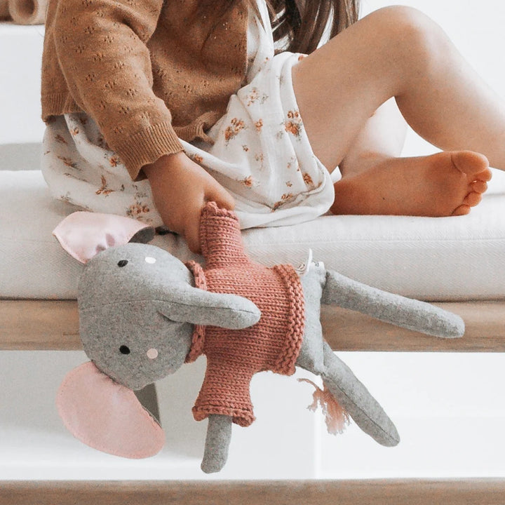 and the little dog laughed's Edwina the elephant