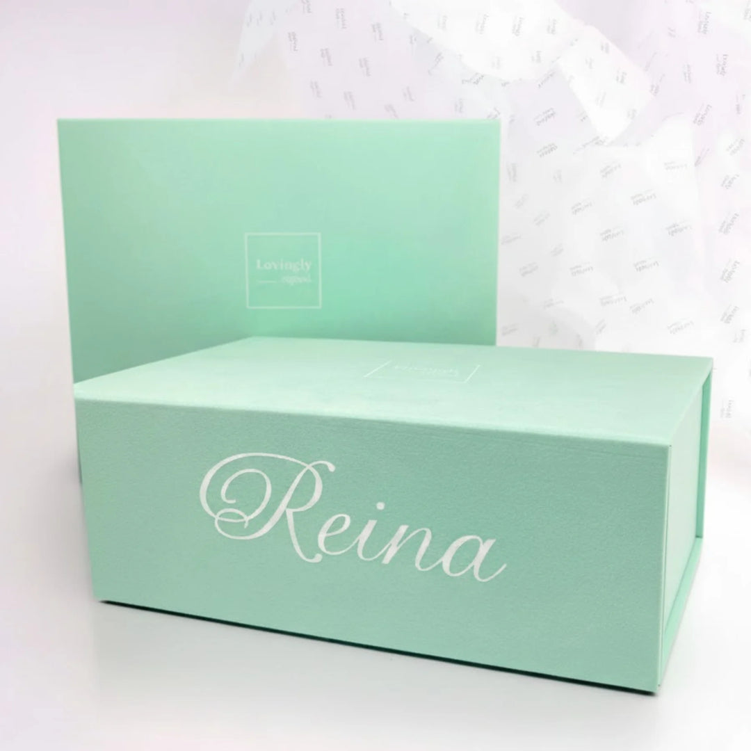 Luxurious keepsake gift box personalised with "Reina"