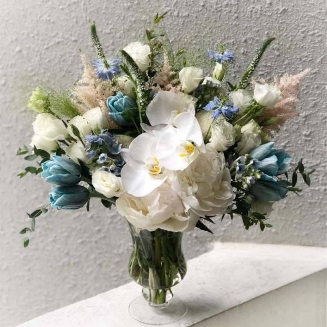 Petite Fleur Premium Flower Subscription
