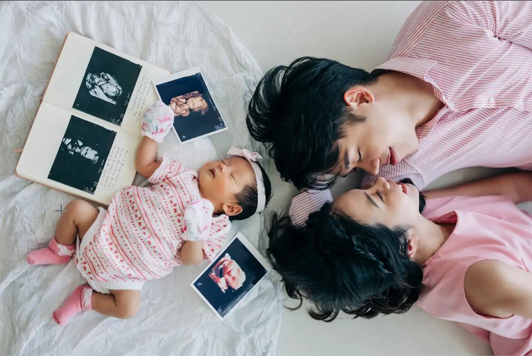THE PARENTING CHRONICLES: REAL STORIES FROM REAL MUMS (AND DADS ...