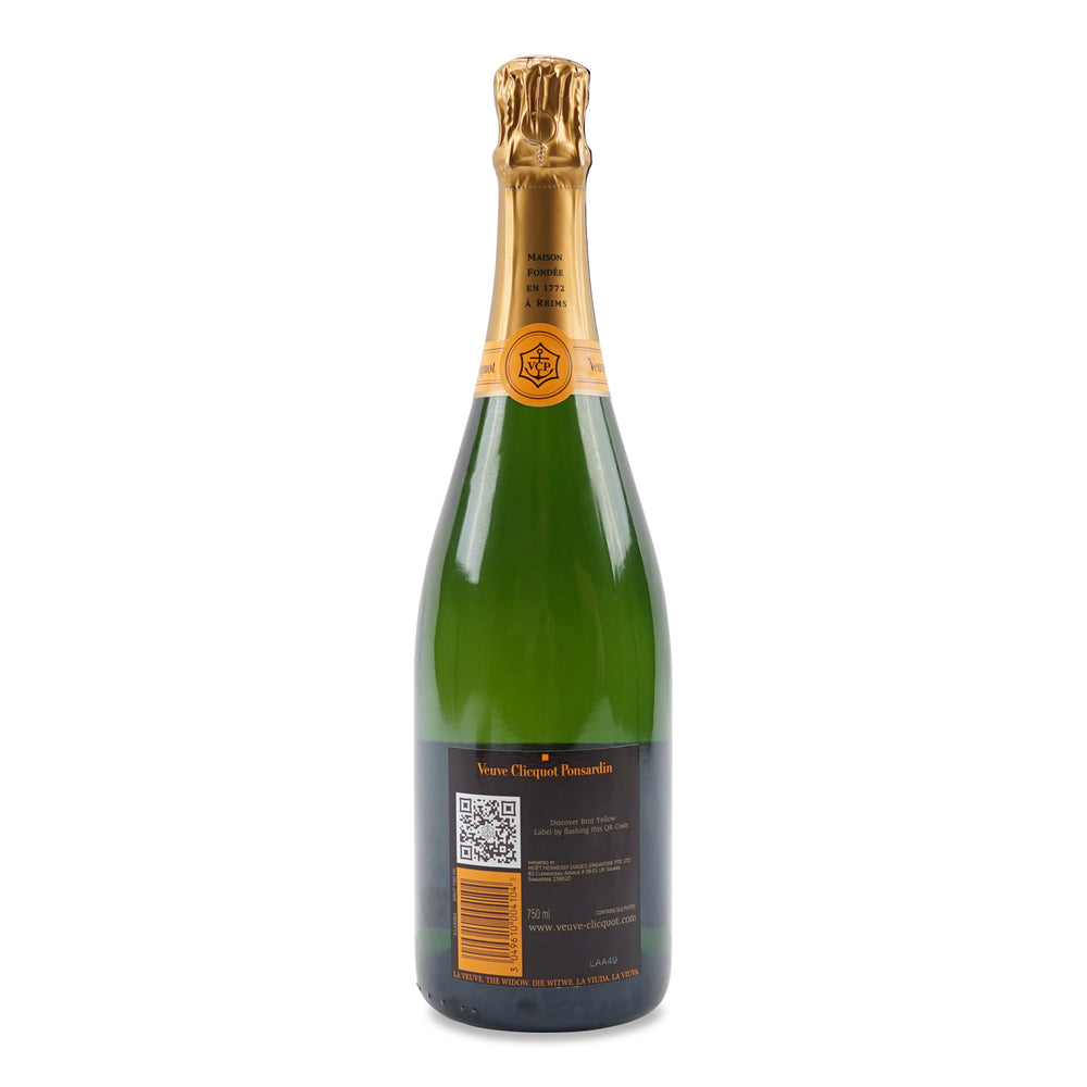 Champagne Yellow Label Brut - LOVINGLY SIGNED (SG)