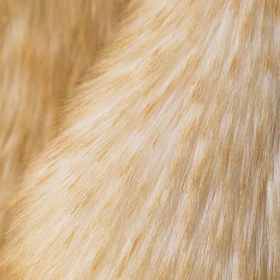 Close-up texture of Jellycat Springlowe Luxe Bunny soft plush fur