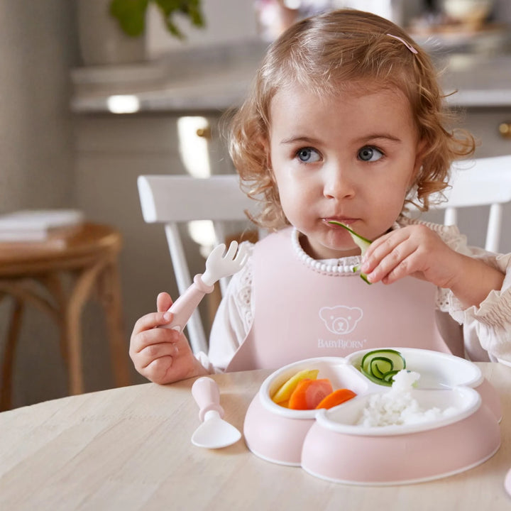 Minimalist Scandinavian-style BabyBjörn feeding set for babies.