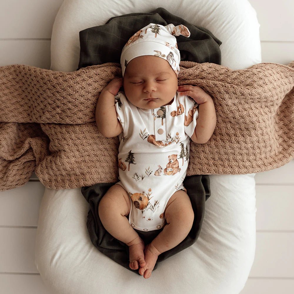 Snuggle Hunny organic short-sleeved Bears print baby bodysuit
