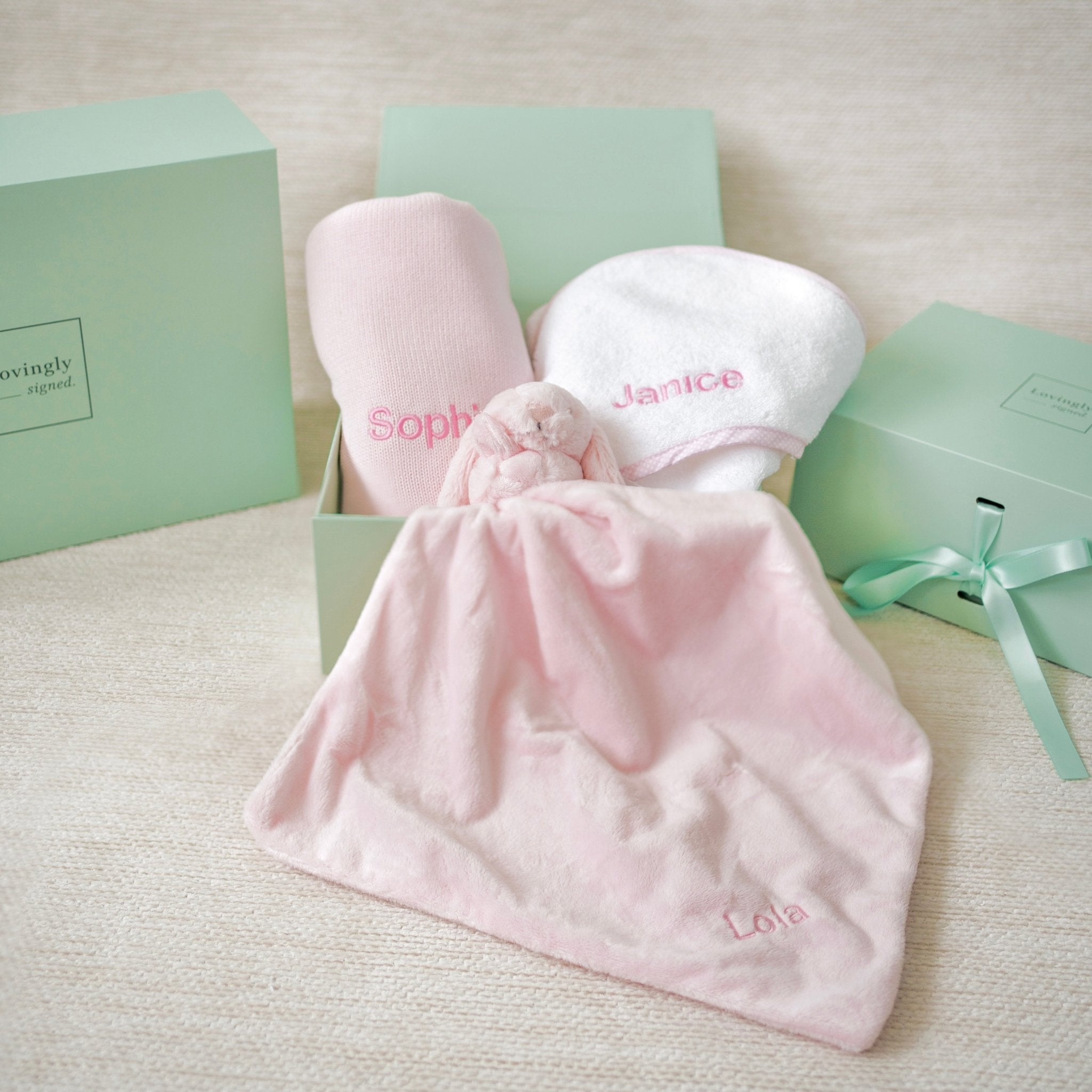 New Born | Baby Shower Hampers & Gifts | Humming